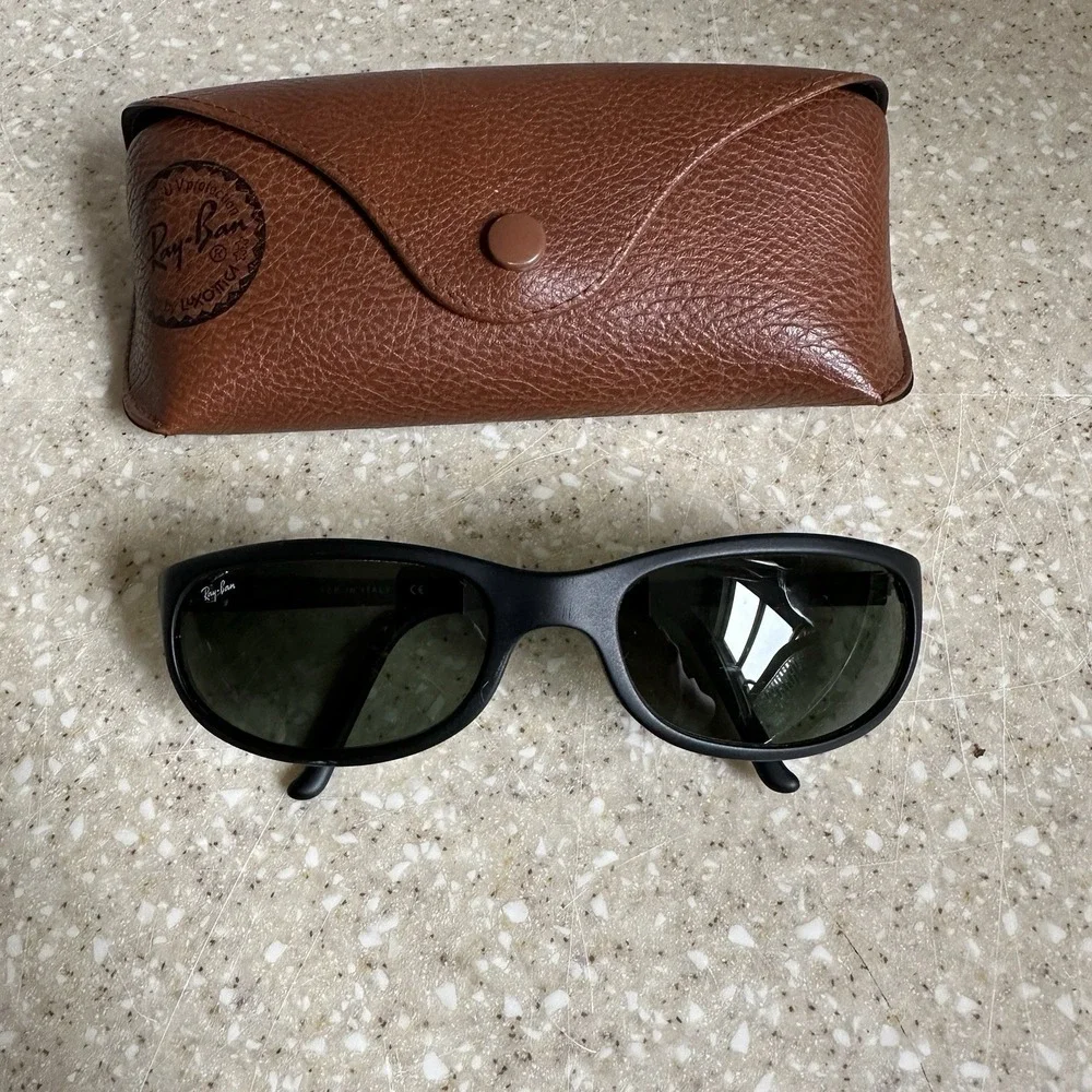 Vintage Ray Ban RB 4010 PS16 601 S Predator Small Sunglasses Black Made In Italy